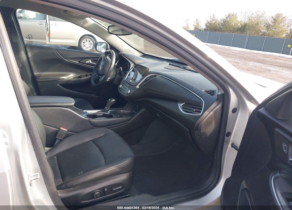 2018 CHEVROLET MALIBU LT VIN: 1G1ZD5ST1JF293172