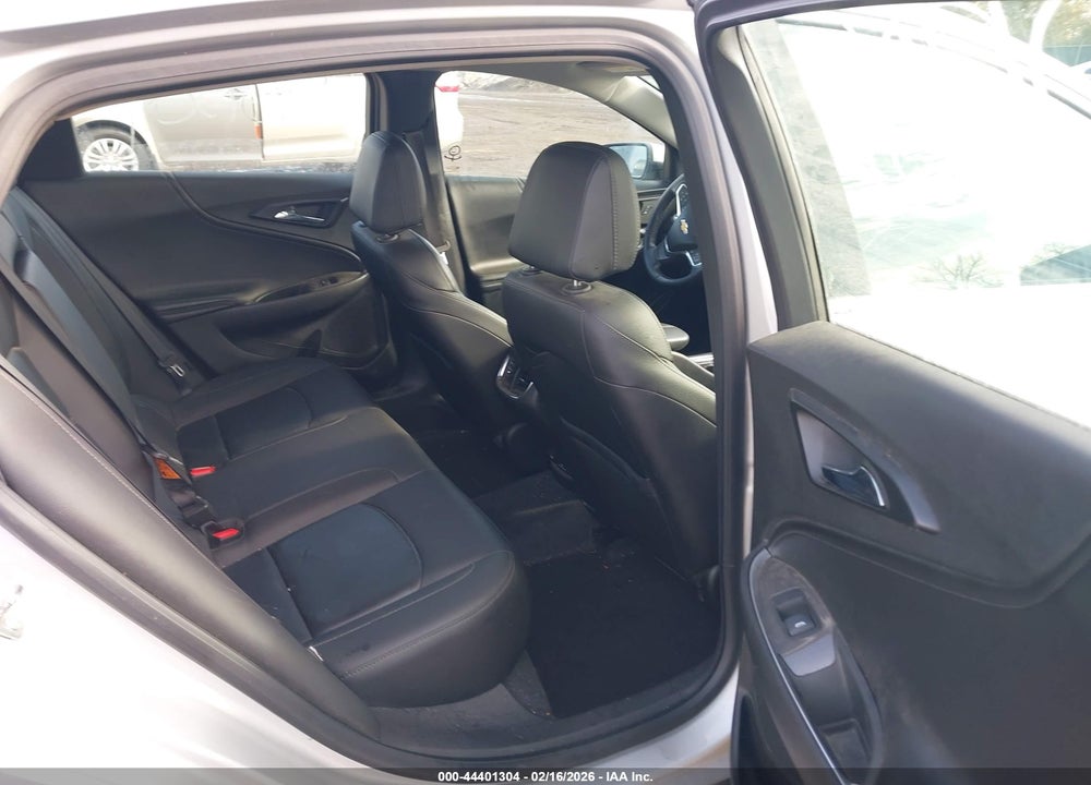 2018 CHEVROLET MALIBU LT VIN: 1G1ZD5ST1JF293172