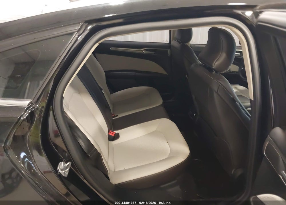 2019 FORD FUSION SE VIN: 3FA6P0HD6KR145629