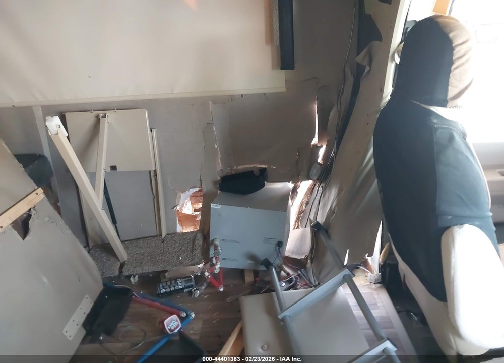 2017 THOR MOTOR COACH VIN: 1FDWE3FS2HDC67792