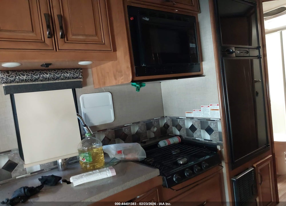 2017 THOR MOTOR COACH VIN: 1FDWE3FS2HDC67792