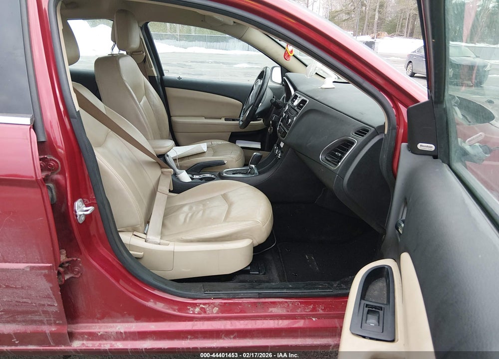 2014 CHRYSLER 200 LIMITED VIN: 1C3CCBCG3EN157027