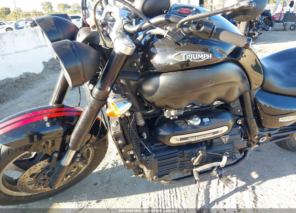2018 TRIUMPH MOTORCYCLE ROCKET III ROADSTER VIN: SMTC02L43JJ856302