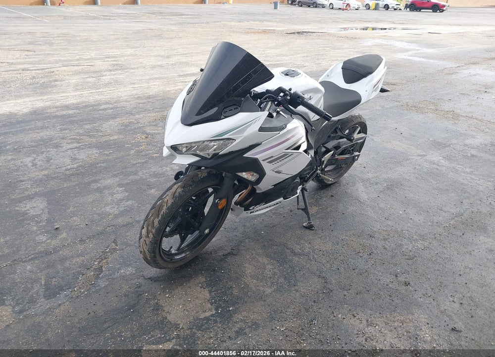 2023 KAWASAKI EX400 VIN: JKAEXKG11PDAK9423