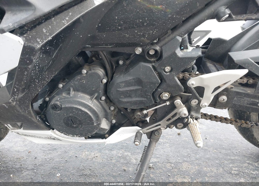 2023 KAWASAKI EX400 VIN: JKAEXKG11PDAK9423