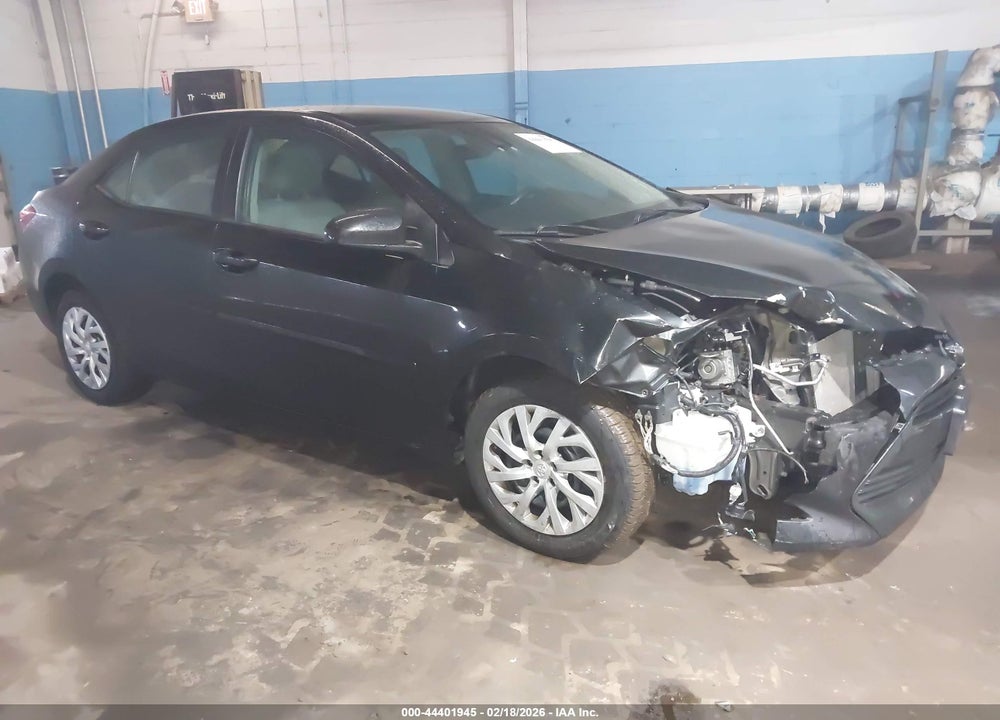 2018 TOYOTA COROLLA LE VIN: 2T1BURHE0JC059204