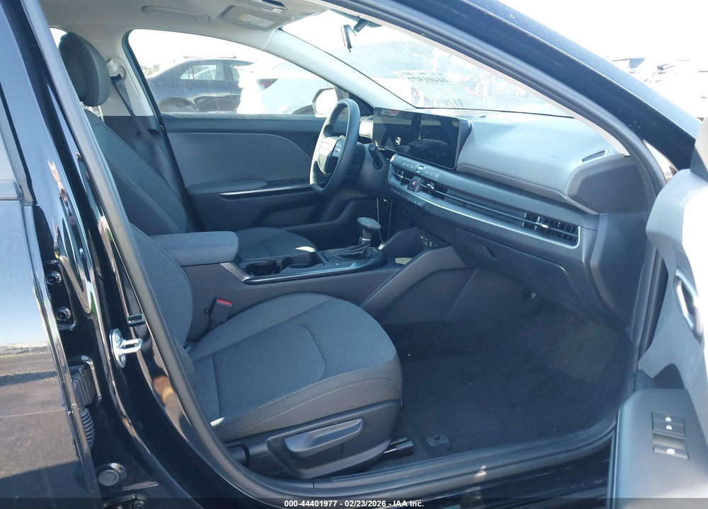 2025 KIA K4 LX VIN: 3KPFT4DE2SE219857