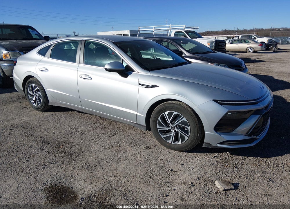 2026 HYUNDAI SONATA HYBRID BLUE VIN: KMHL24JJ4TA144795