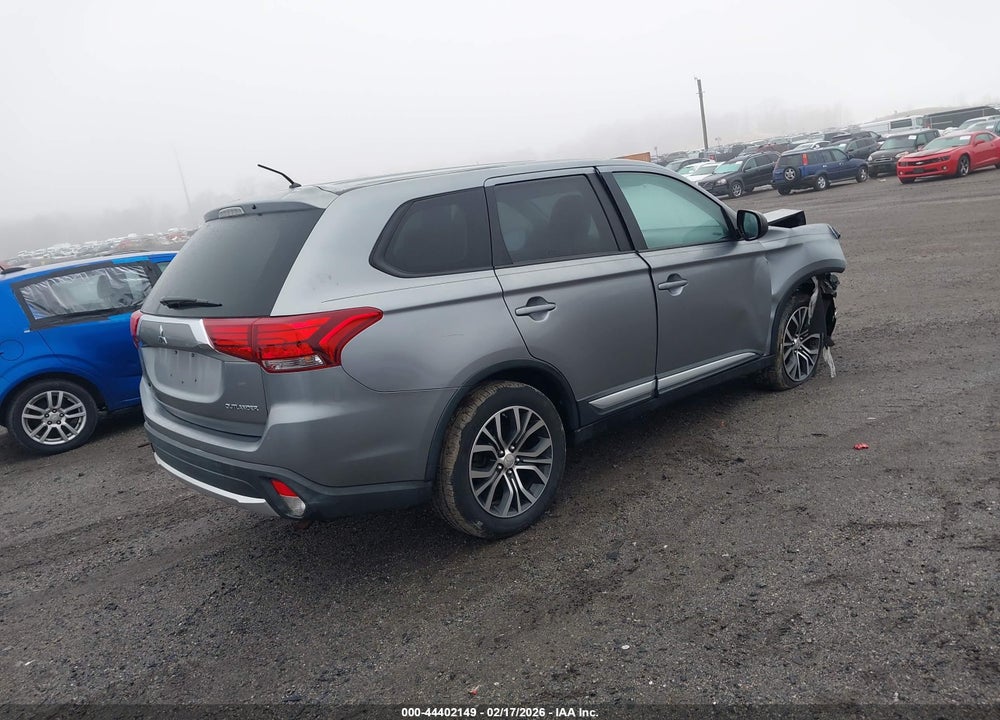 2016 MITSUBISHI OUTLANDER ES VIN: JA4AD2A31GZ008377