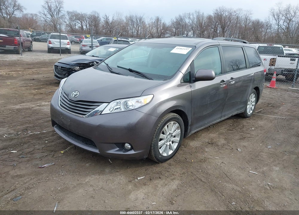 2013 TOYOTA SIENNA XLE 7 PASSENGER VIN: 5TDDK3DC0DS070828