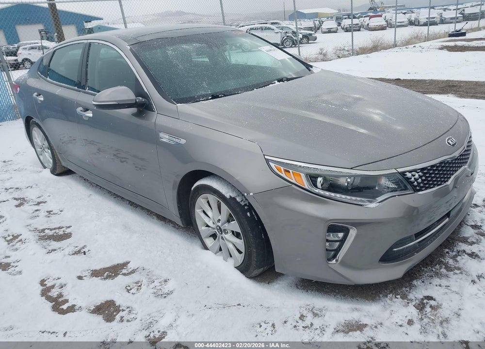2018 KIA OPTIMA EX VIN: 5XXGU4L35JG210206
