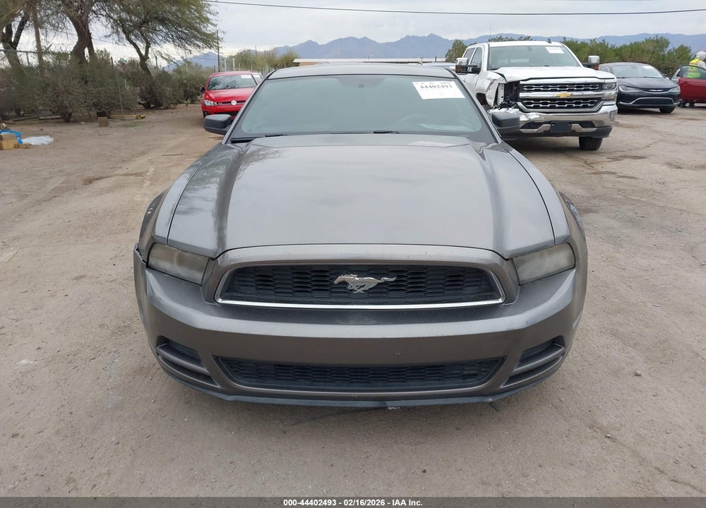2014 FORD MUSTANG V6 VIN: 1ZVBP8AM4E5250482