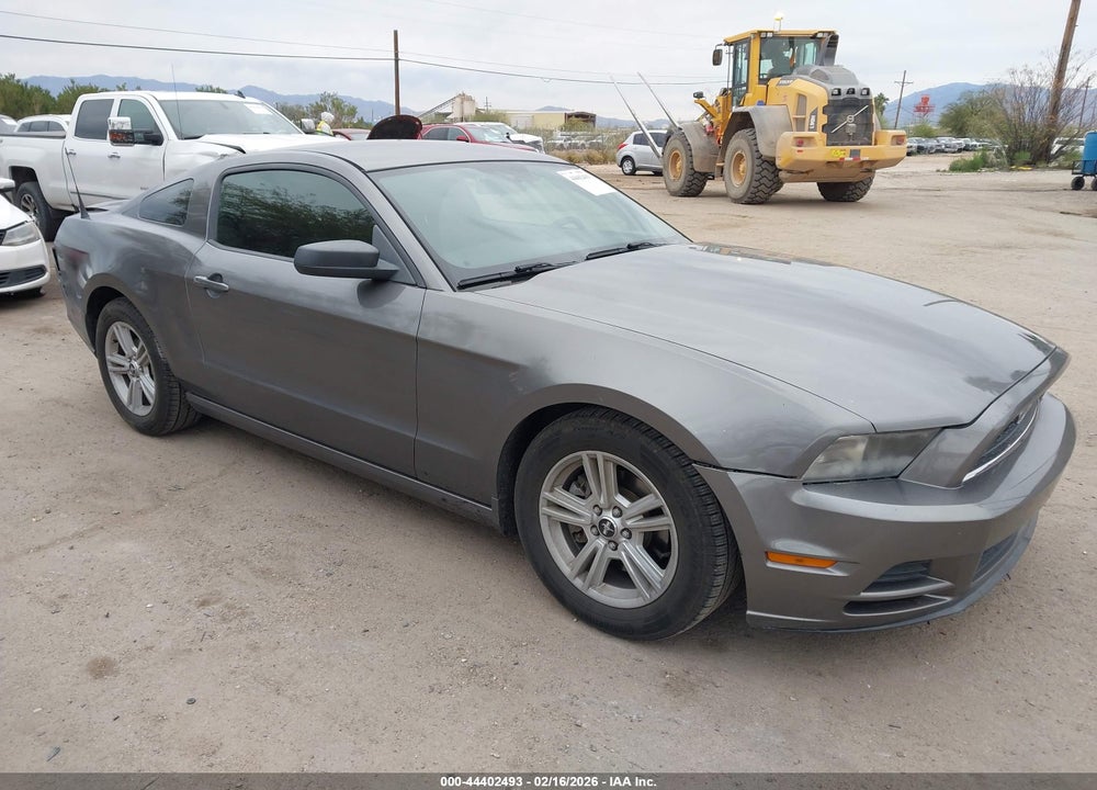 2014 FORD MUSTANG V6 VIN: 1ZVBP8AM4E5250482