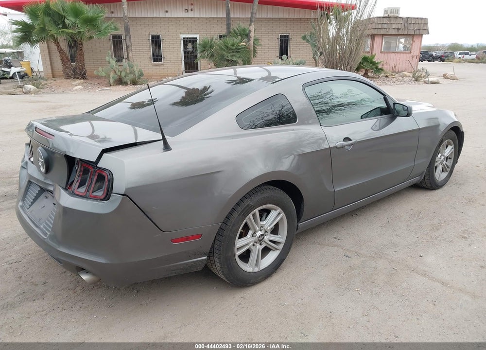 2014 FORD MUSTANG V6 VIN: 1ZVBP8AM4E5250482