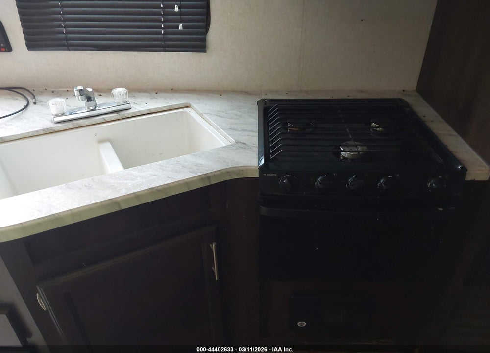2019 JAYCO JAY FLIGHT SLX M-267 VIN: 1UJBJ0BP0K17W0183