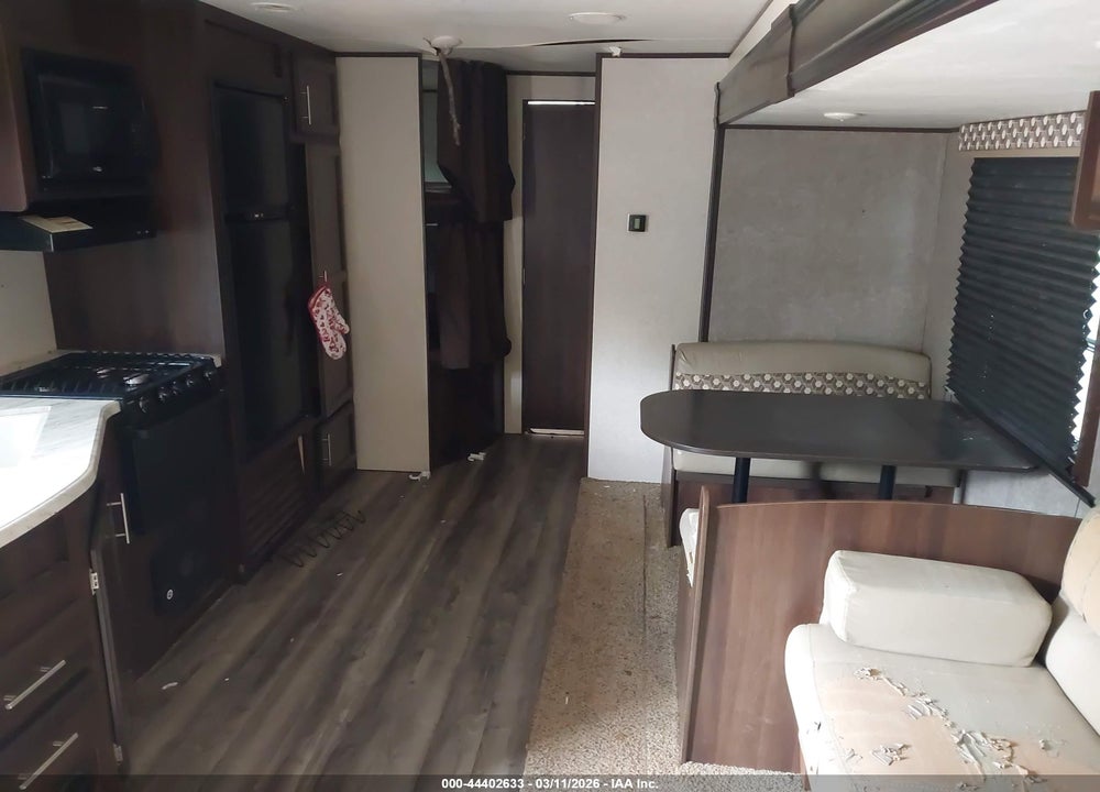2019 JAYCO JAY FLIGHT SLX M-267 VIN: 1UJBJ0BP0K17W0183