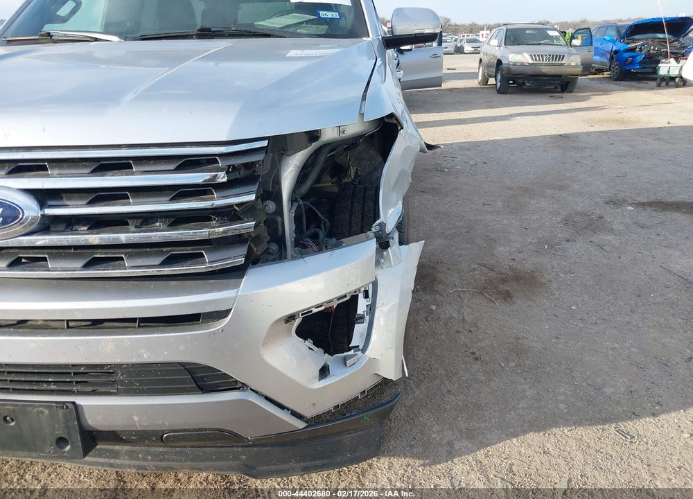 2019 FORD EXPEDITION XLT VIN: 1FMJU1HTXKEA08959