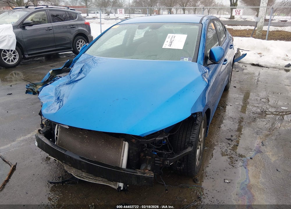 2018 HYUNDAI ELANTRA SEL VIN: 5NPD84LF0JH275373