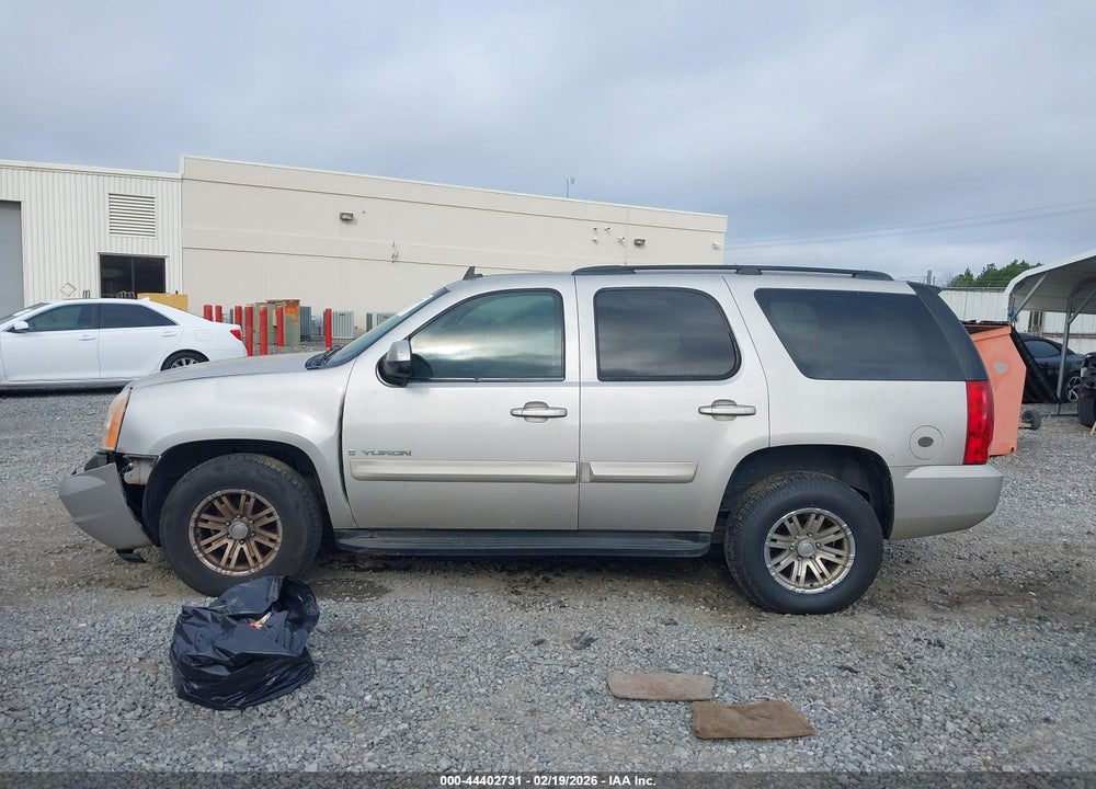 2009 GMC YUKON SLE1 VIN: 1GKFC23099R158603