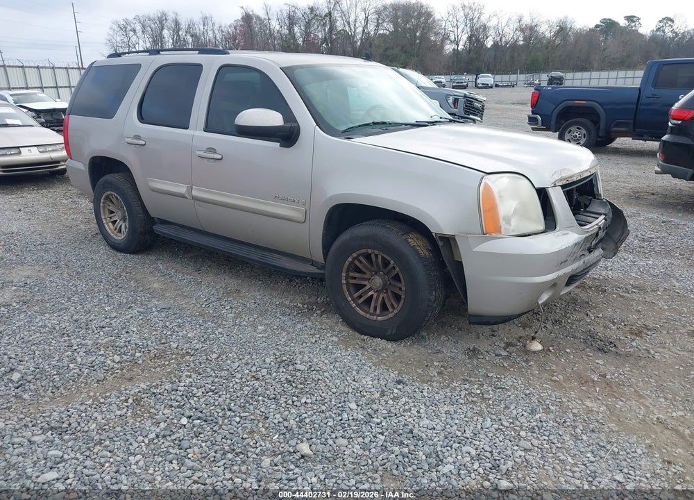 2009 GMC YUKON SLE1 VIN: 1GKFC23099R158603
