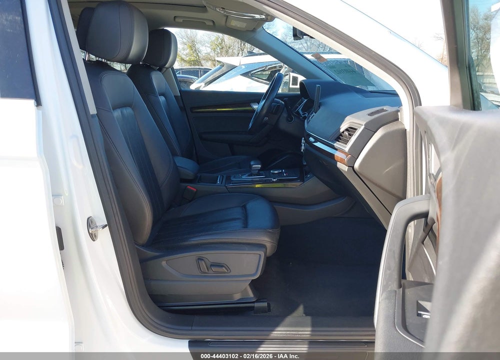 2019 AUDI Q5 45 PREMIUM VIN: WA1ANAFY0K2101114