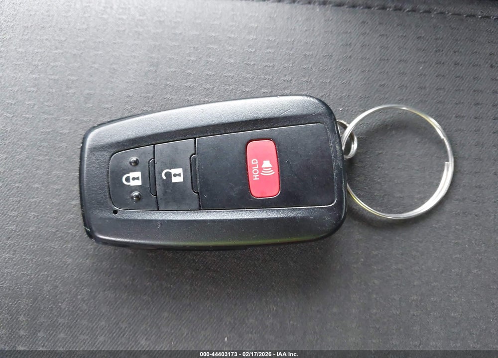 2021 TOYOTA PRIUS LE VIN: JTDKAMFU8M3142995