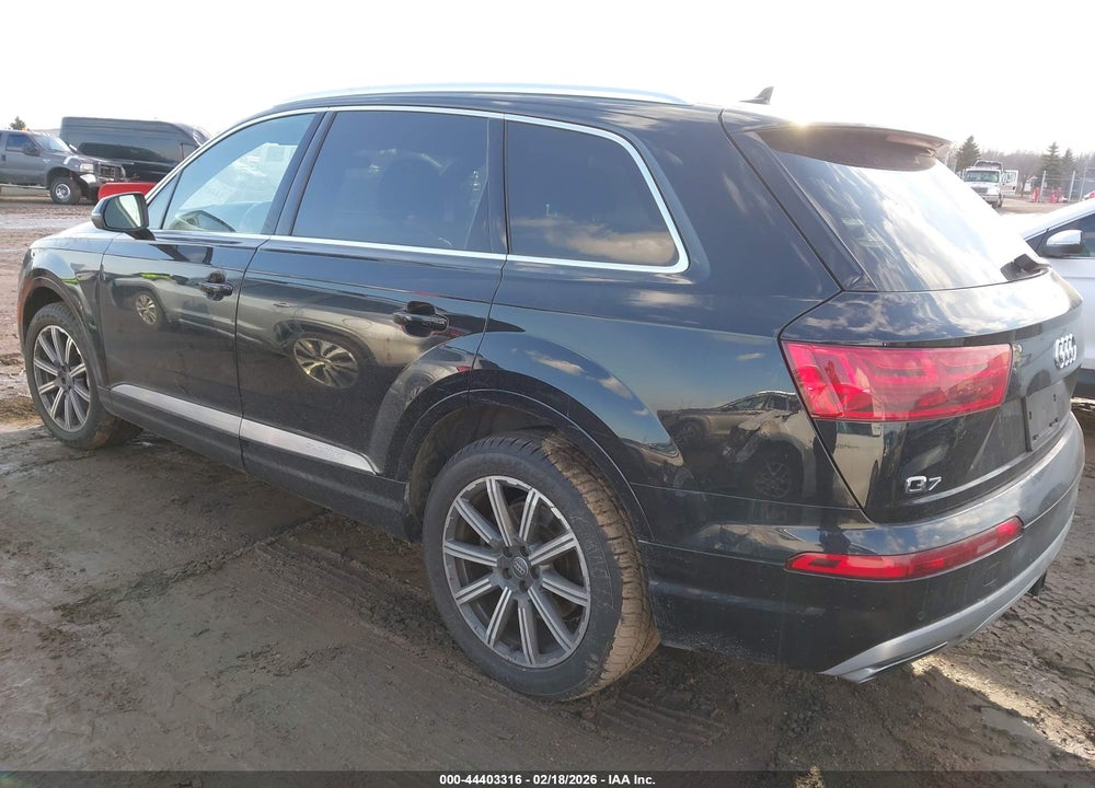 2017 AUDI Q7 3.0T PREMIUM VIN: WA1LAAF7XHD027077