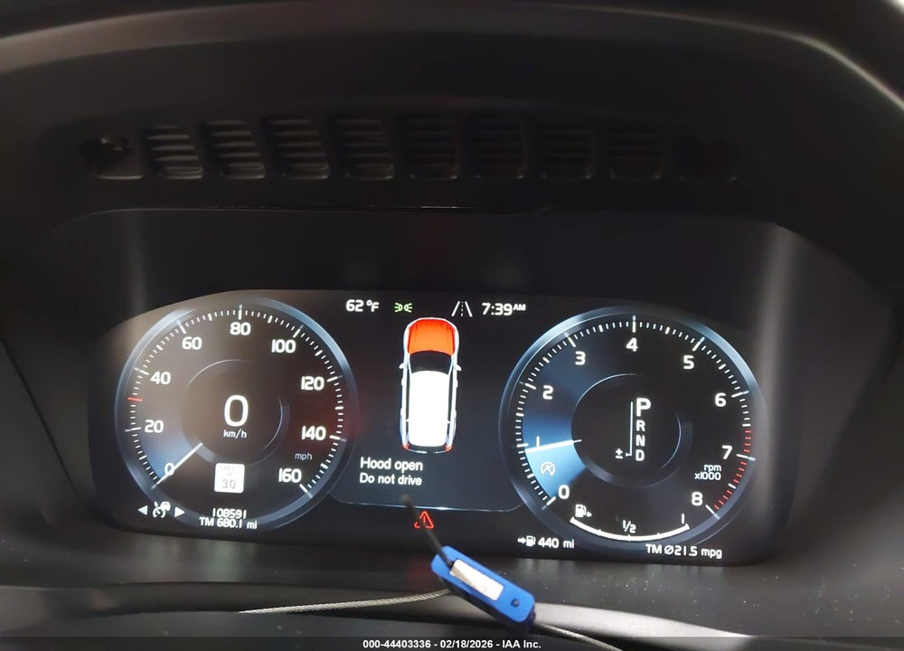 2018 VOLVO XC90 T6 MOMENTUM VIN: YV4A22PK0J1330876