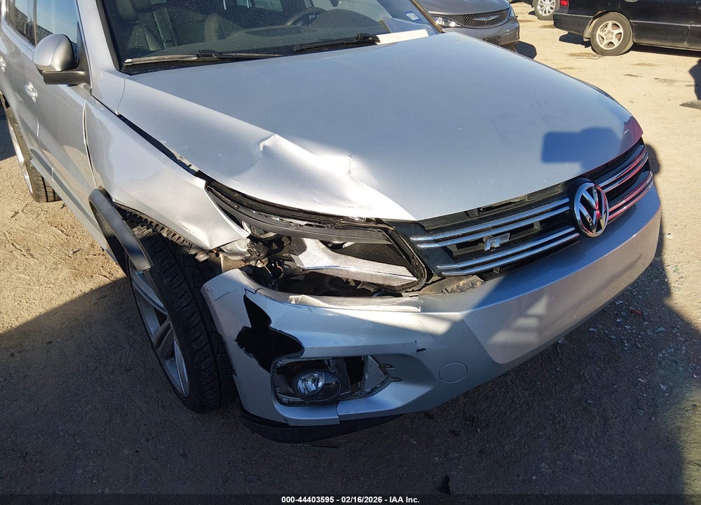2016 VOLKSWAGEN TIGUAN R-LINE VIN: WVGAV7AX7GW064226