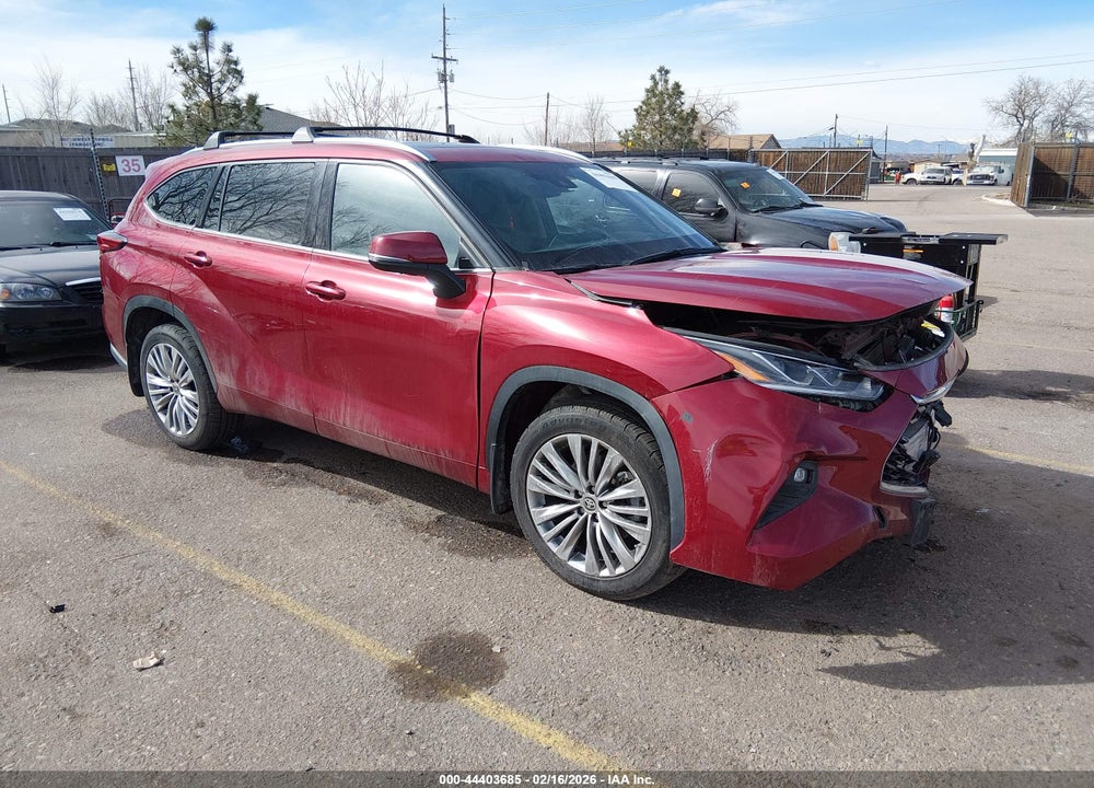 2022 TOYOTA HIGHLANDER PLATINUM VIN: 5TDFZRBH2NS196244