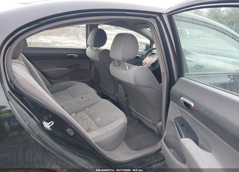 2010 HONDA CIVIC LX VIN: 19XFA1F51AE062533