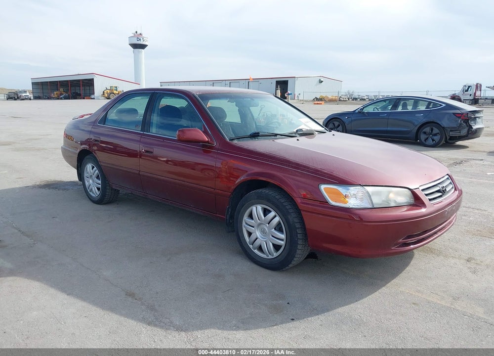 2000 TOYOTA CAMRY LE VIN: JT2BG22K2Y0511664