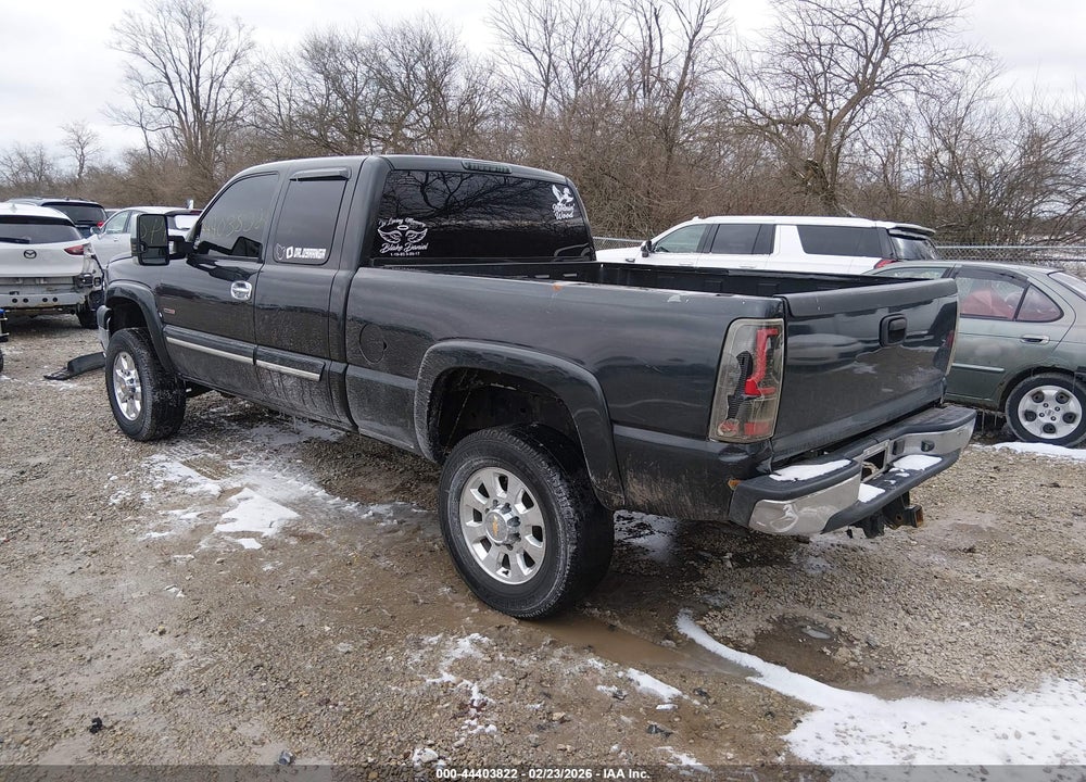 2003 CHEVROLET SILVERADO 2500HD LS VIN: 1GCHK29123E358552