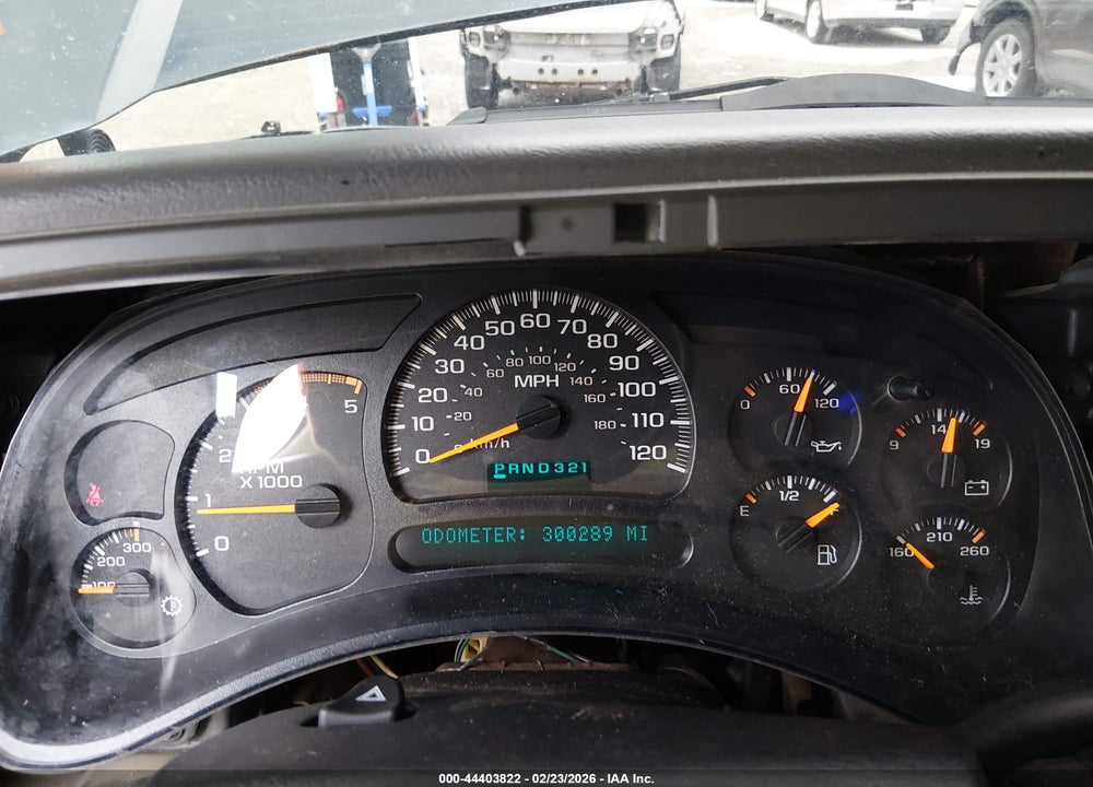2003 CHEVROLET SILVERADO 2500HD LS VIN: 1GCHK29123E358552
