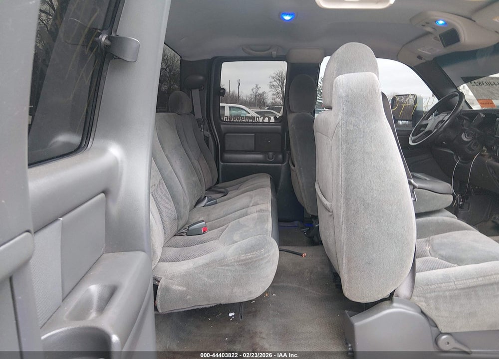2003 CHEVROLET SILVERADO 2500HD LS VIN: 1GCHK29123E358552