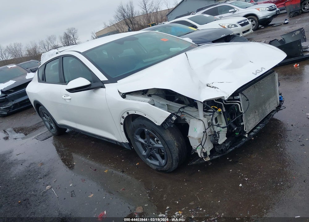 2025 KIA K4 LXS VIN: 3KPFT4DE5SE147844