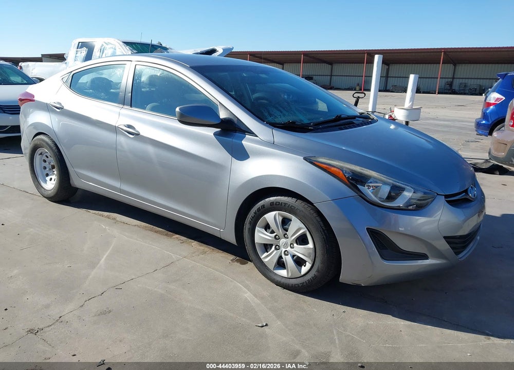 2016 HYUNDAI ELANTRA SE VIN: 5NPDH4AE6GH739205