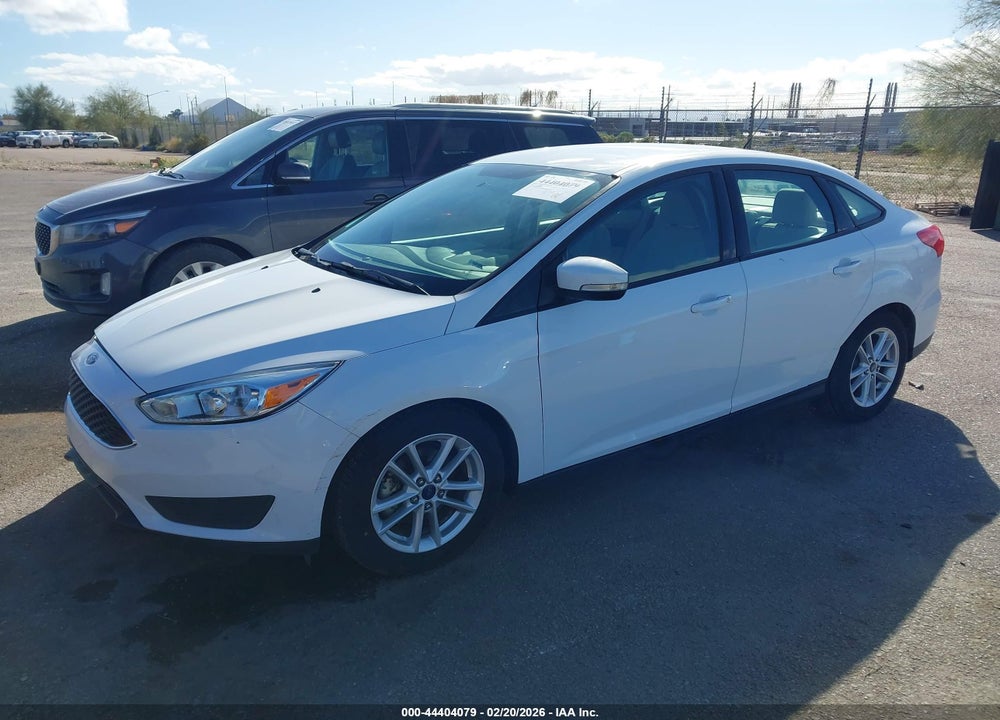 2015 FORD FOCUS SE VIN: 1FADP3F24FL300581