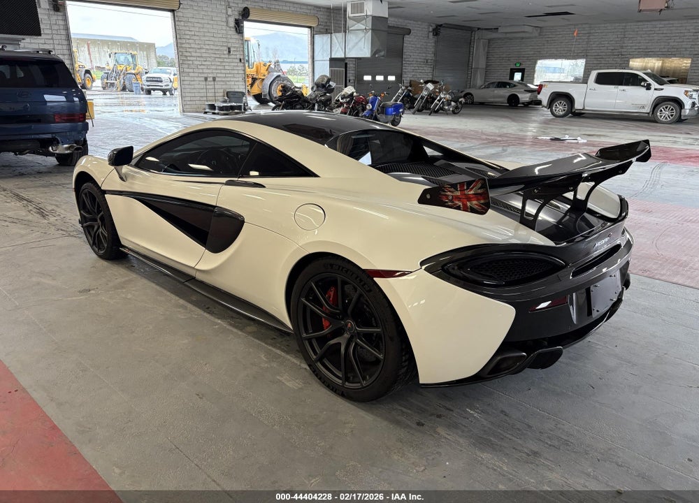 2016 MCLAREN 570S VIN: SBM13DAA6GW000609