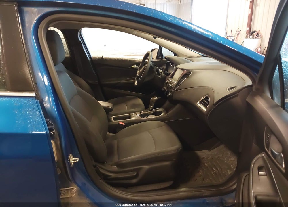 2017 CHEVROLET CRUZE LT AUTO VIN: 3G1BE5SM4HS564819