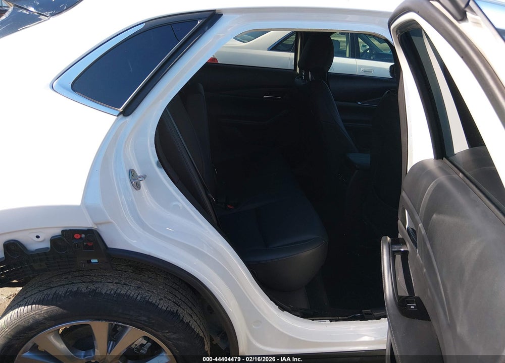 2024 MAZDA CX-30 2.5 S PREFERRED PACKAGE VIN: 3MVDMBCM8RM621527
