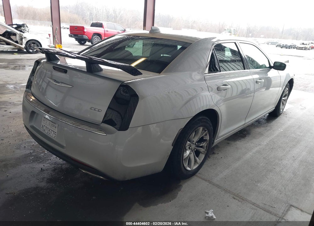 2019 CHRYSLER 300 TOURING VIN: 2C3CCAAG7KH627609