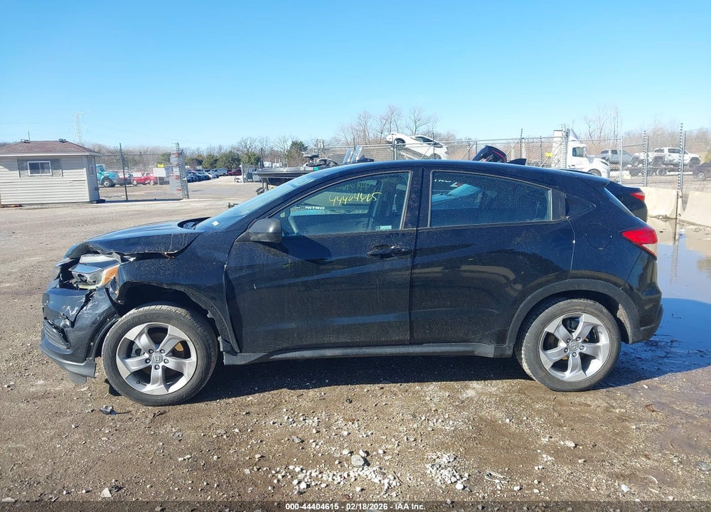 2020 HONDA HR-V AWD LX VIN: 3CZRU6H31LM717290