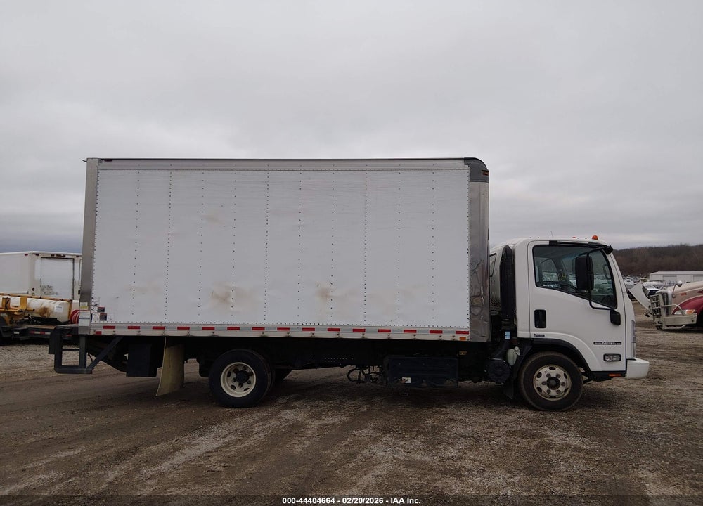 2018 ISUZU NPR HD VIN: JALC4W161J7008588