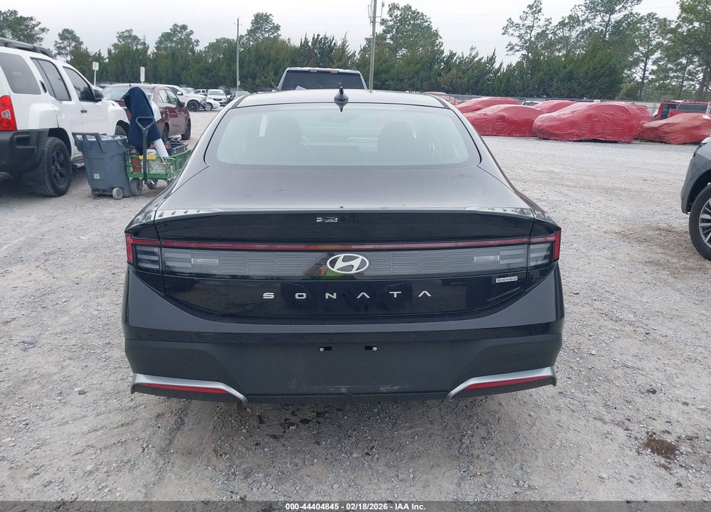 2026 HYUNDAI SONATA HYBRID BLUE VIN: KMHL24JJ3TA145601