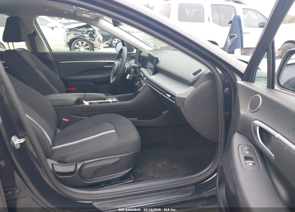 2026 HYUNDAI SONATA HYBRID BLUE VIN: KMHL24JJ3TA145601