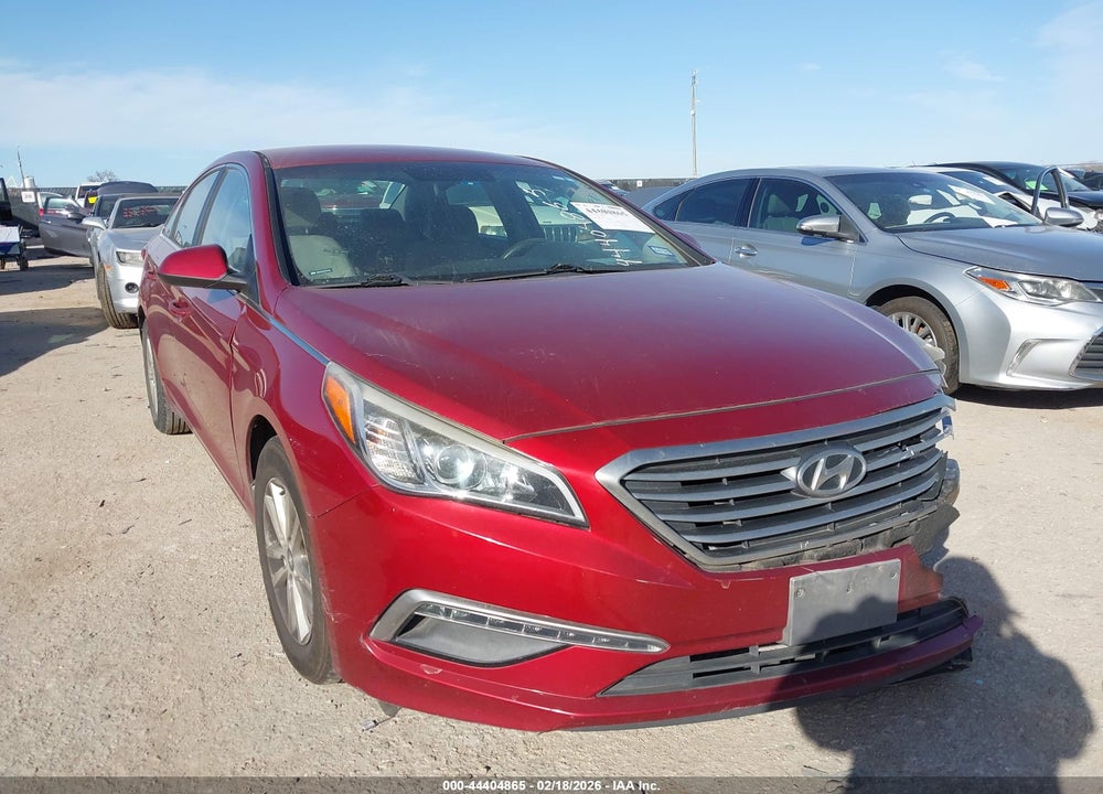2015 HYUNDAI SONATA SE VIN: 5NPE24AF4FH116226