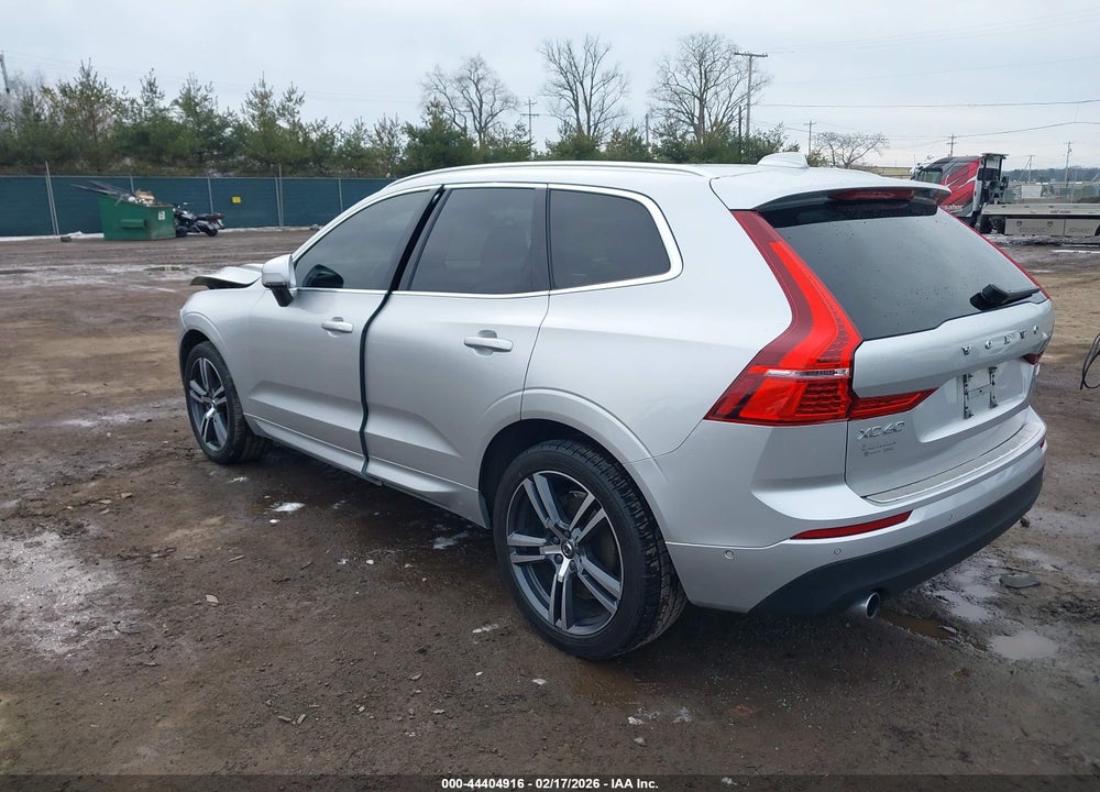 2018 VOLVO XC60 T6 MOMENTUM VIN: LYVA22RKXJB110315