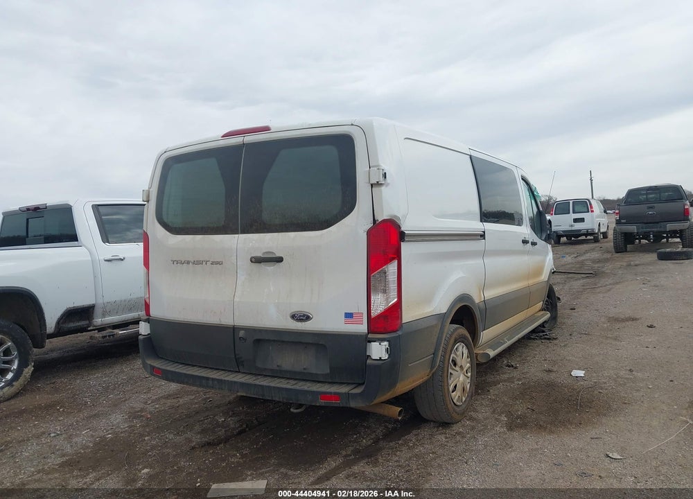 2022 FORD TRANSIT-250 VIN: 1FTBR1Y82NKA09048