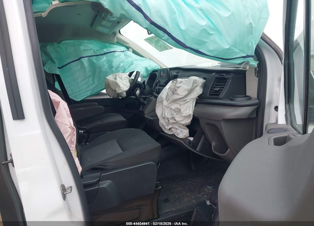 2022 FORD TRANSIT-250 VIN: 1FTBR1Y82NKA09048